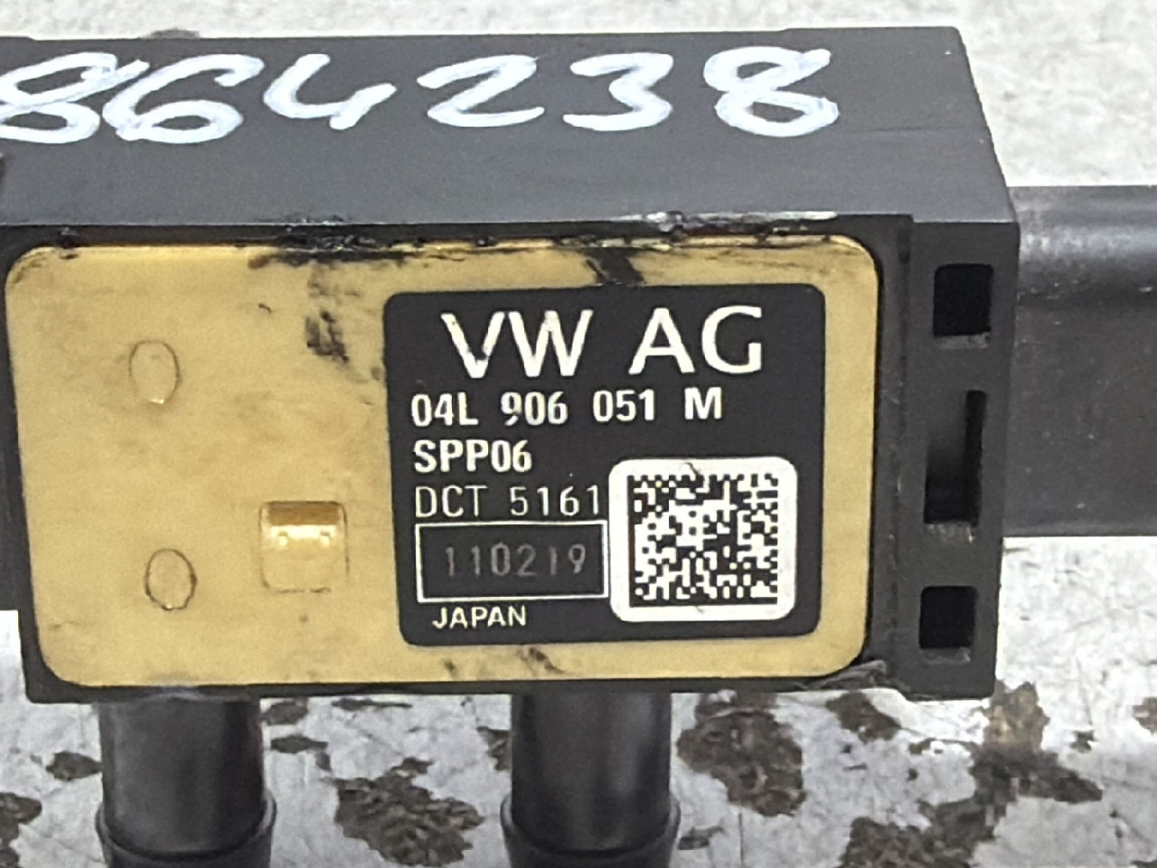DIJELOVI SENZOR PRITISKA VW TIGUAN > 16-20 2.0 04L906051M