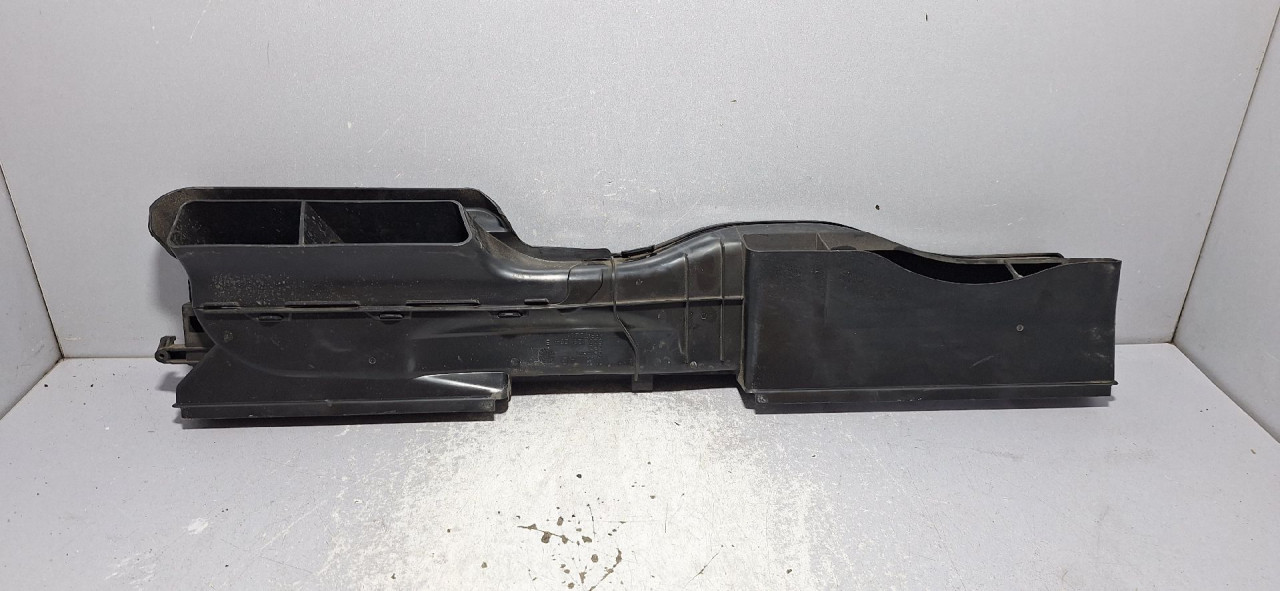 DIJELOVI USMJERIVAC ZRAKA SKODA SUPERB > 15-19 5Q0129254B