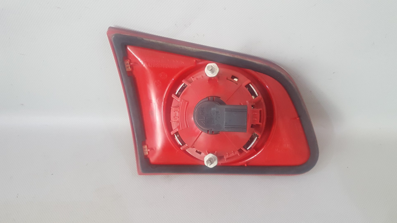 STOP SVJETLO VW PASSAT B6 > 05-10 3C9945094