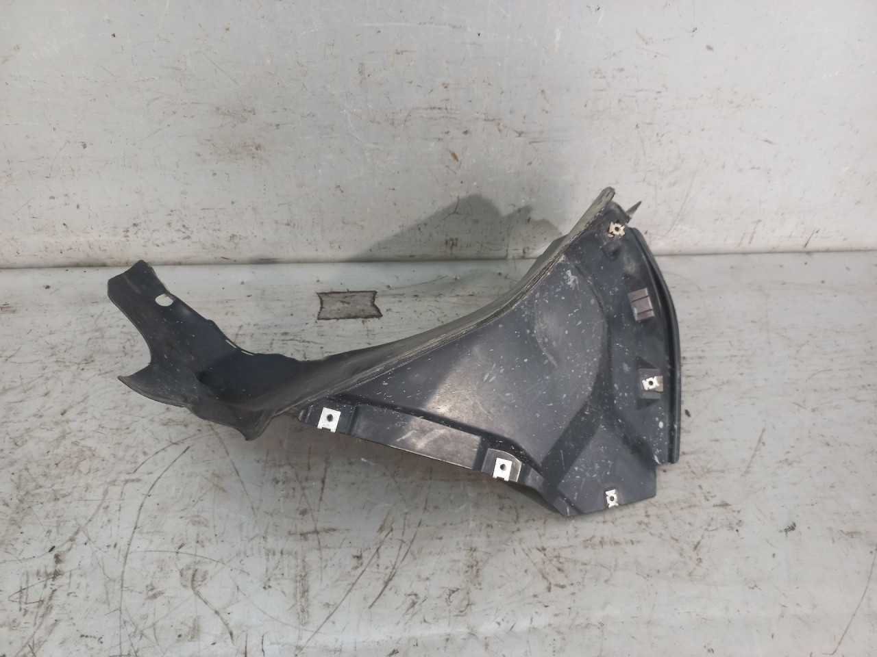 UNUTRASNJI BLATOBRAN AUDI A5 (8W0) SPORTBACK > 17- 8W68