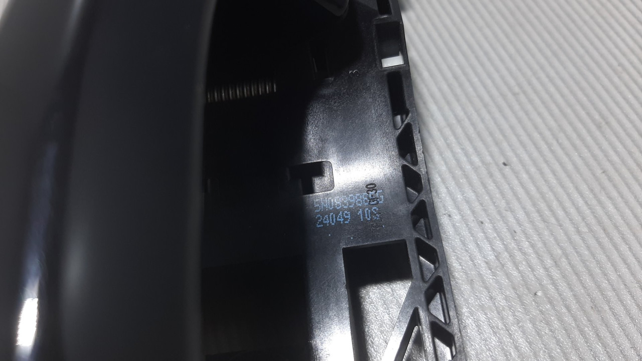 DIJELOVI RUCKA VRATA VW GOLF 6 > 08-12 5N0839885G