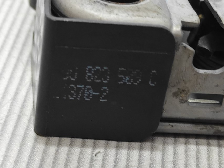 BRAVA HAUBE SKODA FABIA > 07-10 5J0823509C