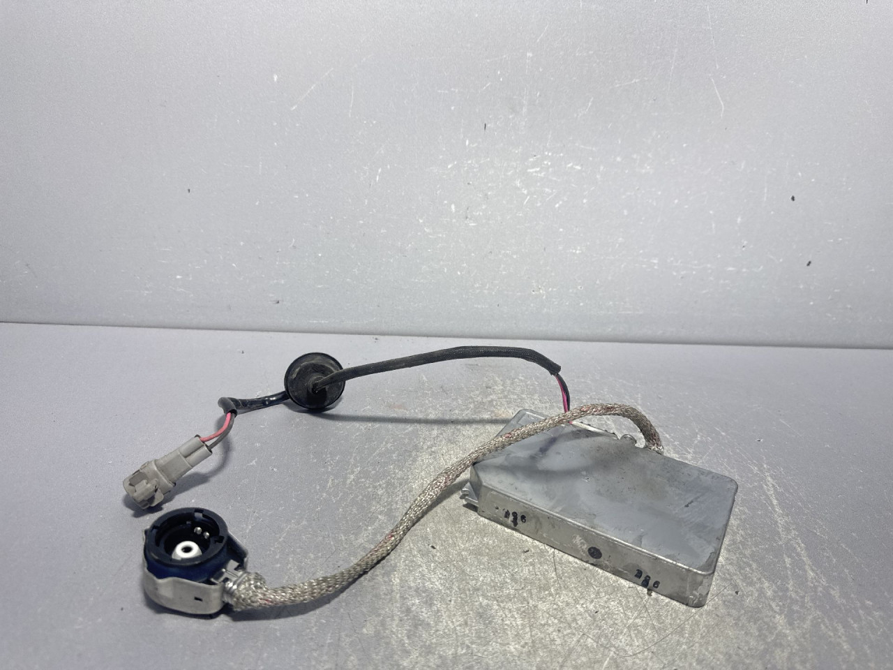 DIJELOVI BALAST FARA SUBARU LEGACY > 10-14 2.0 84965AG000