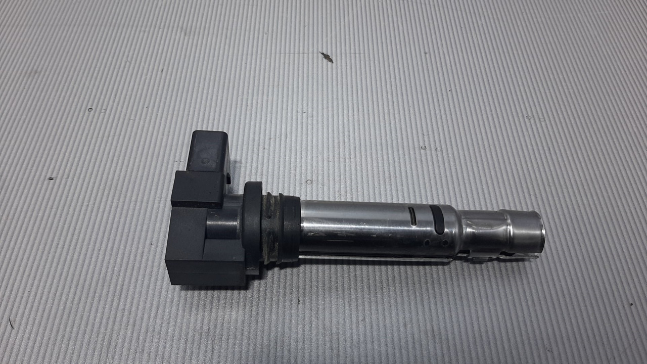 DIJELOVI BOMBINA VW GOLF 6 > 08-12 036905715F