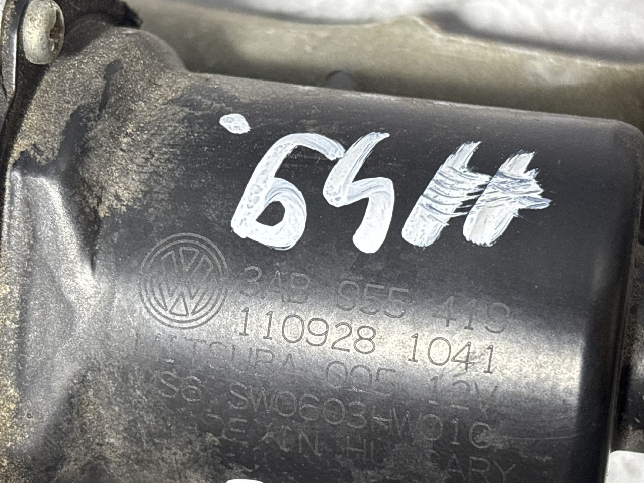 DIJELOVI MOTORIC BRISACA VW PASSAT B7 > 10-14 2.0 3AB955419