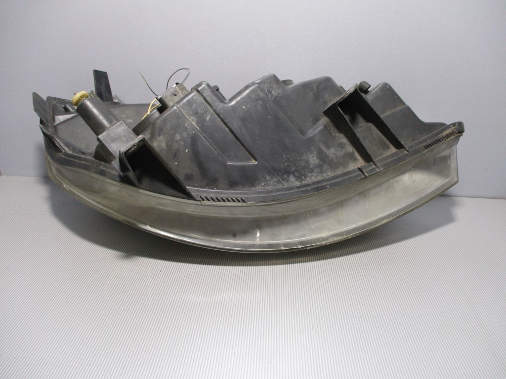 DIJELOVI FAR RENAULT SCENIC > 99-03 RN031013