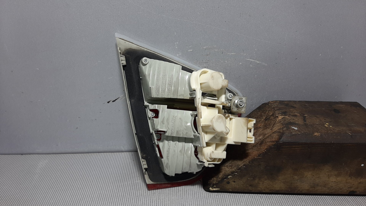 STOP SVJETLO BMW SERIJA 3 (E90/E91) > 05-08 6937460