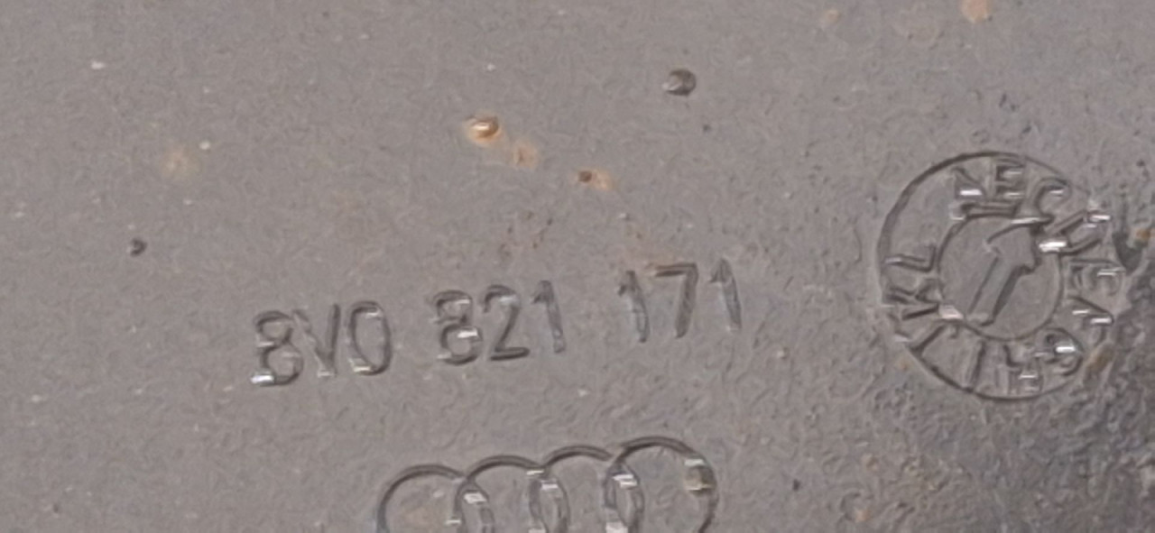 UNUTRASNJI BLATOBRAN AUDI A3 (8V1/8VA) > 12-16 8V082117