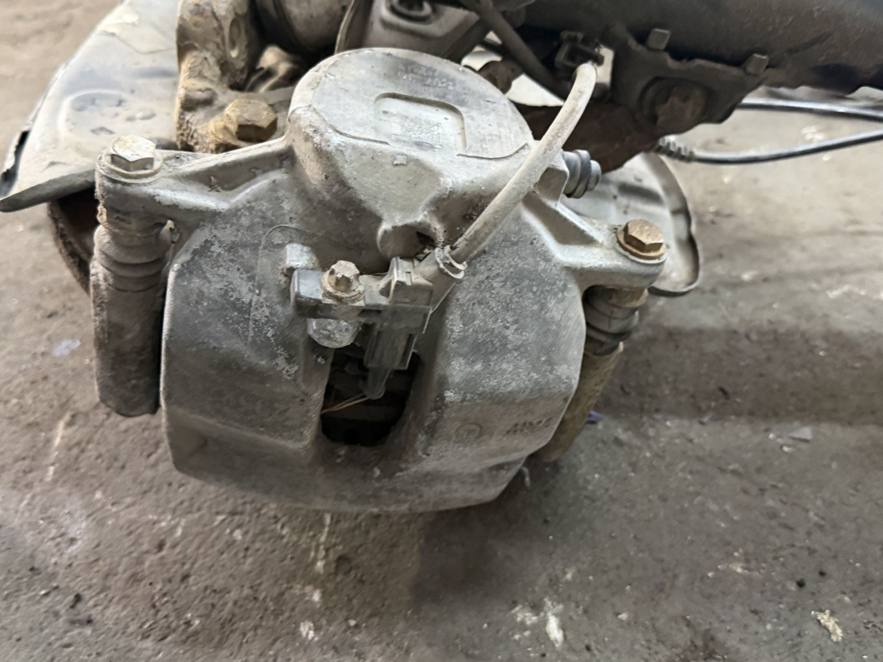 KOCIONA KLJESTA MERCEDES C KLASA (W204/S204) > 10-11 2044212681