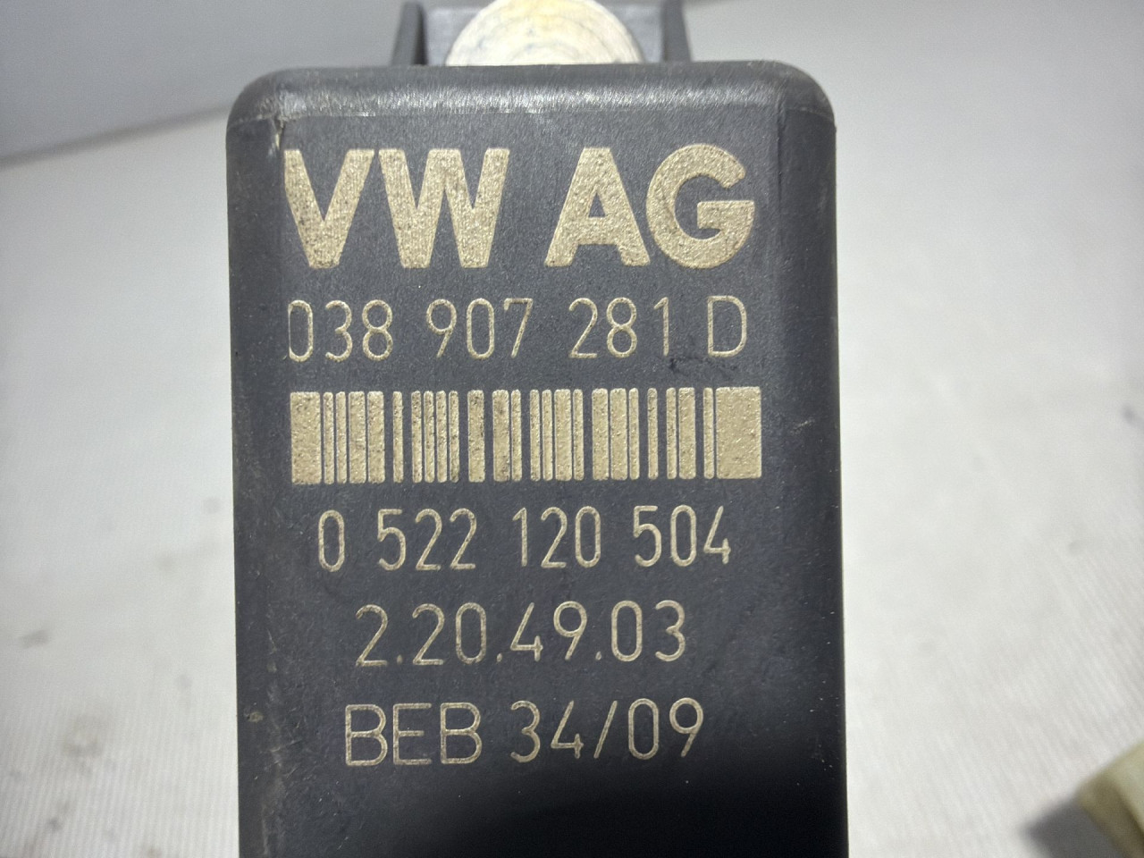 DIJELOVI ELEKTRONIKA RELEJ AUDI Q3 > 11-15 038907281D
