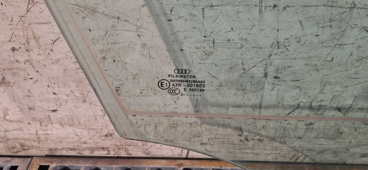 DIJELOVI STAKLO AUDI A4 (B8) > 12-15 2.0 8K0845202D