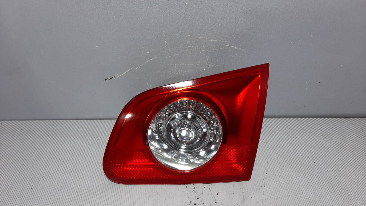 STOP SVJETLO VW PASSAT B6 > 05-10 3C9945094