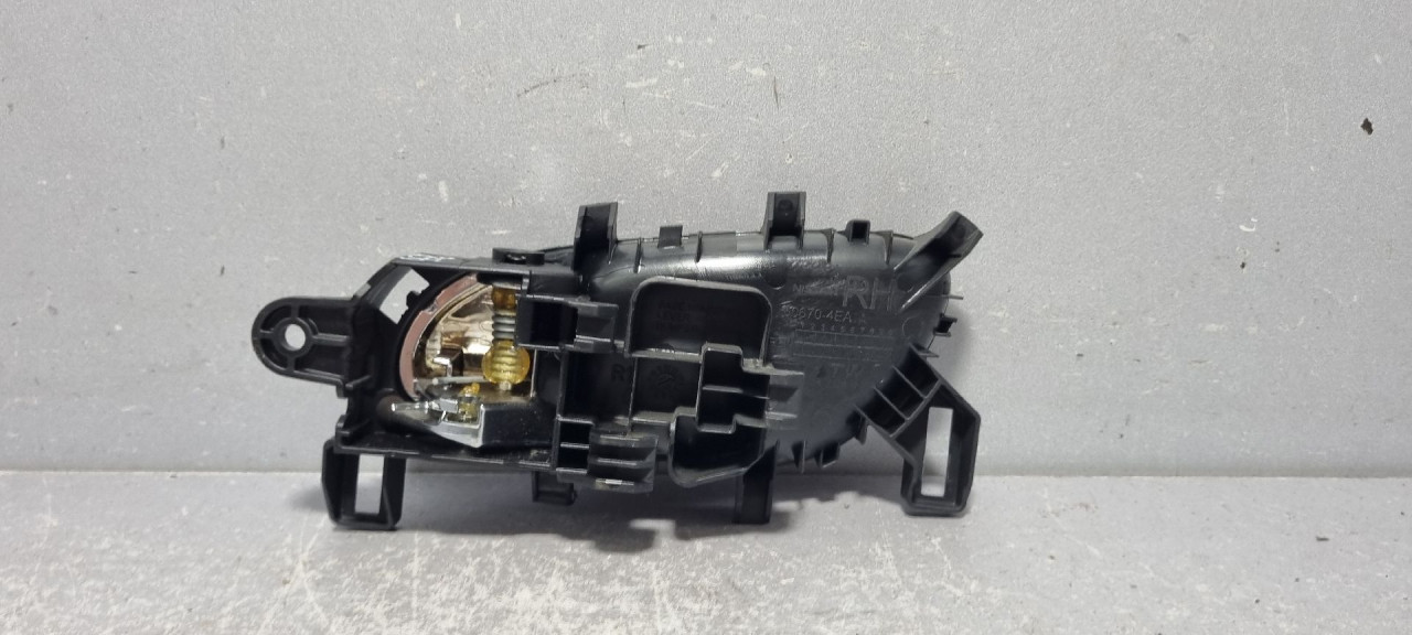 UNUTRASNJA RUCKA VRATA NISSAN QASHQAI > 18-21 806704EA1