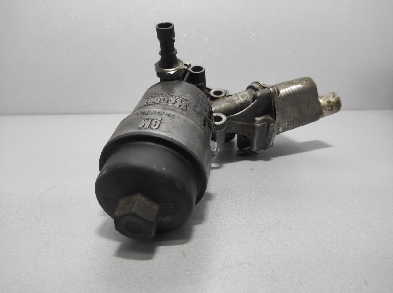 KUCISTE FILTERA ULJA OPEL ASTRA J > 12-15 2078101049