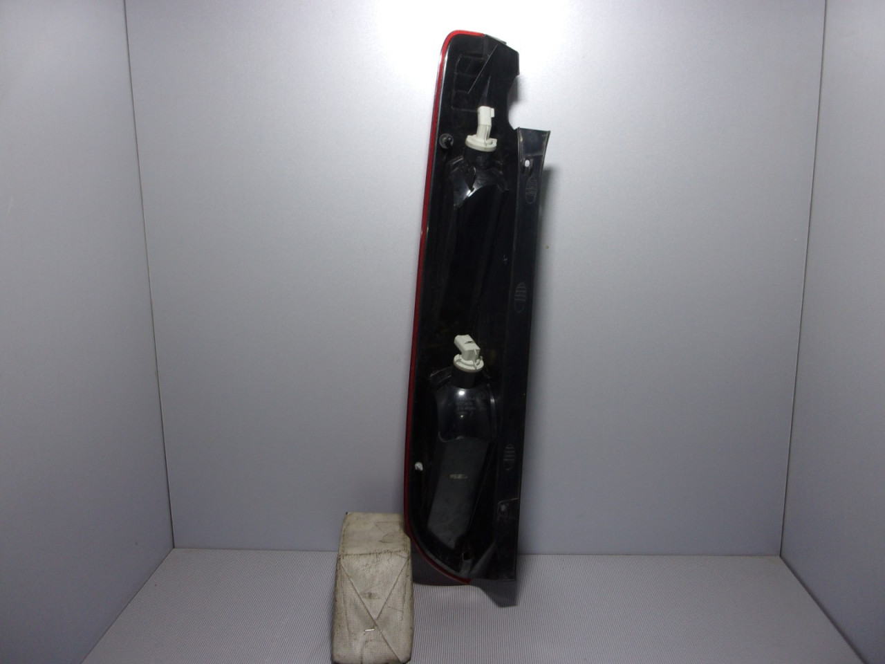 DIJELOVI STOP SVJETLO FORD FOCUS > 05-07 FD424016