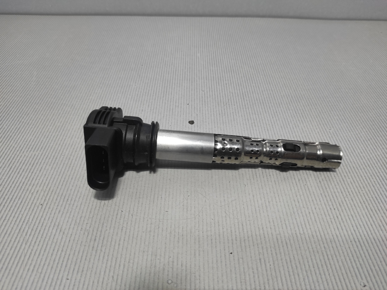 DIJELOVI BOMBINA VW PASSAT B6 > 05-10 06F905115F