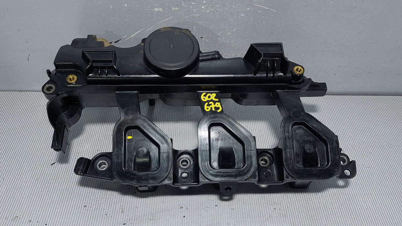 DIJELOVI DEKLO RENAULT TRAFIC > 07-14 8200836881