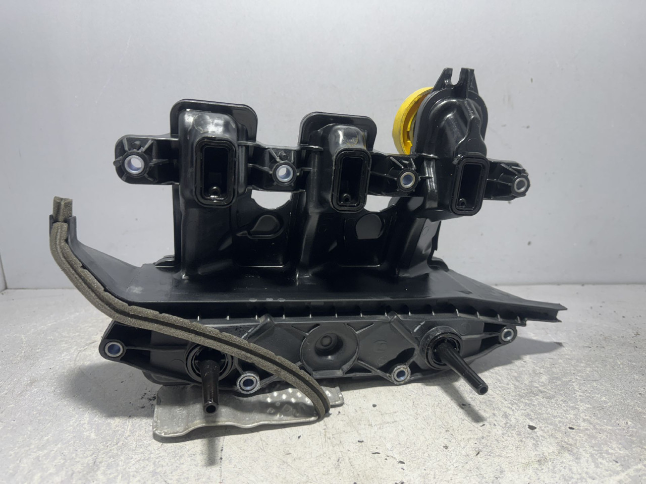 DIJELOVI DEKLO NISSAN QASHQAI > 14-17 118302761R