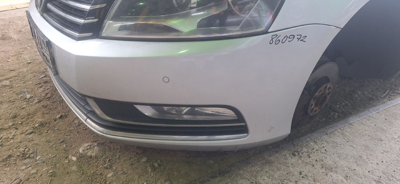 DIJELOVI BRANIK VW PASSAT B7 > 10-14 1.6 3AA807221GRU