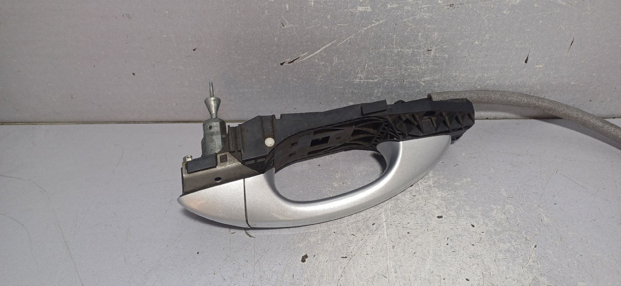 DIJELOVI RUCKA VRATA VW GOLF 7 > 12-16 5N0837885H