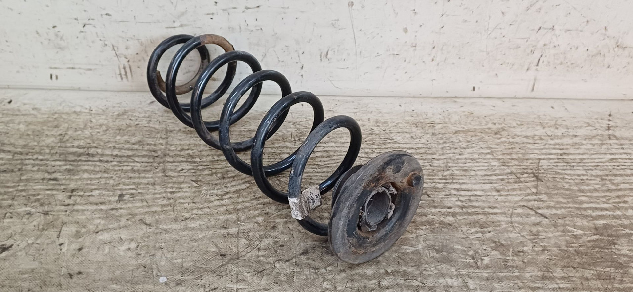 OPRUGA AMORTIZERA VW GOLF 7 > 12-16 5Q0511121AC