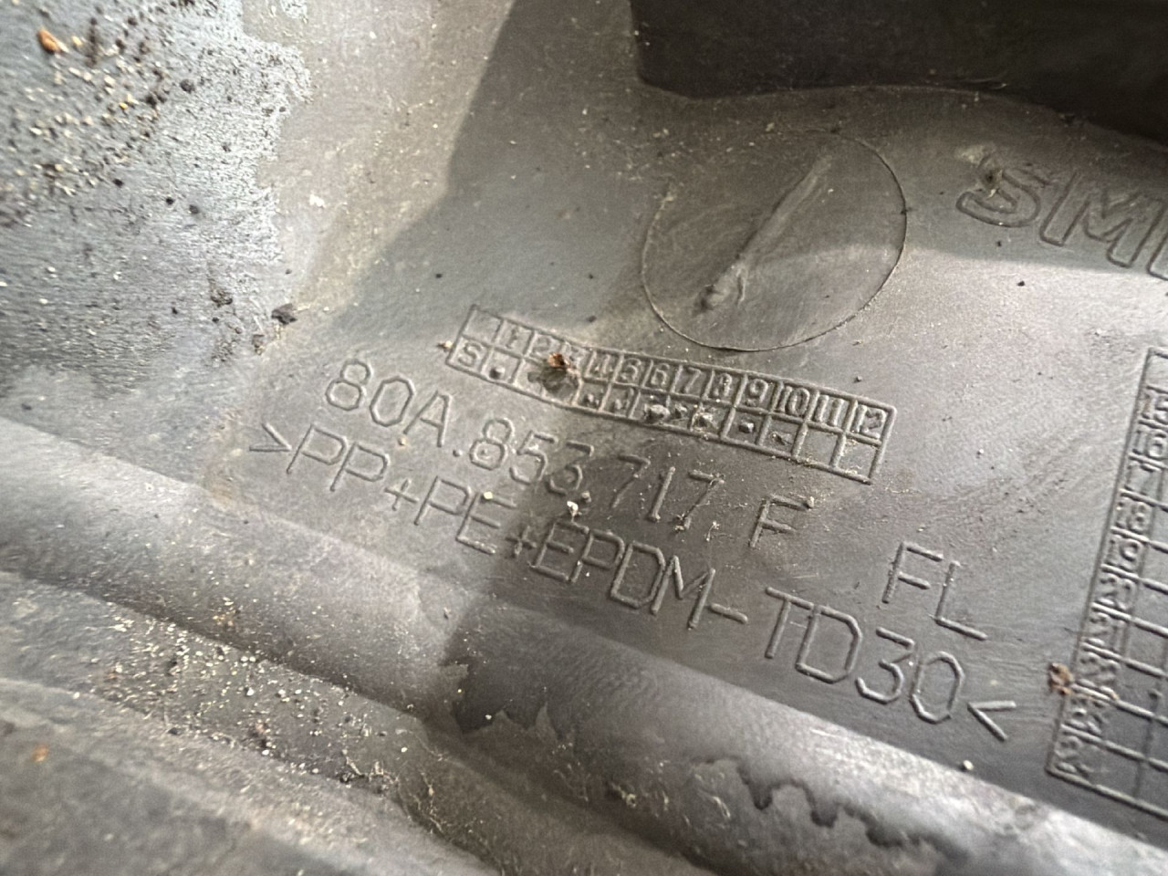 DIJELOVI RUB BLATOBRANA AUDI Q5 (FY) > 17 - 20  3.0 80A853717F