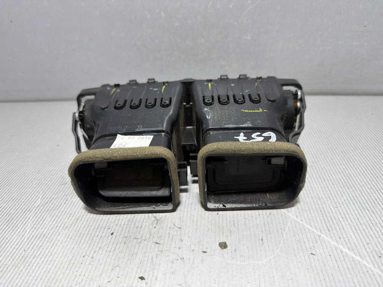 RESETKA VENTILACIJE JAGUAR XE (X760) > 15 -  EJ32014A22AA