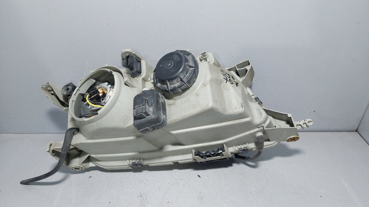 DIJELOVI FAR SAAB 9-5 > 97-06 02A6024