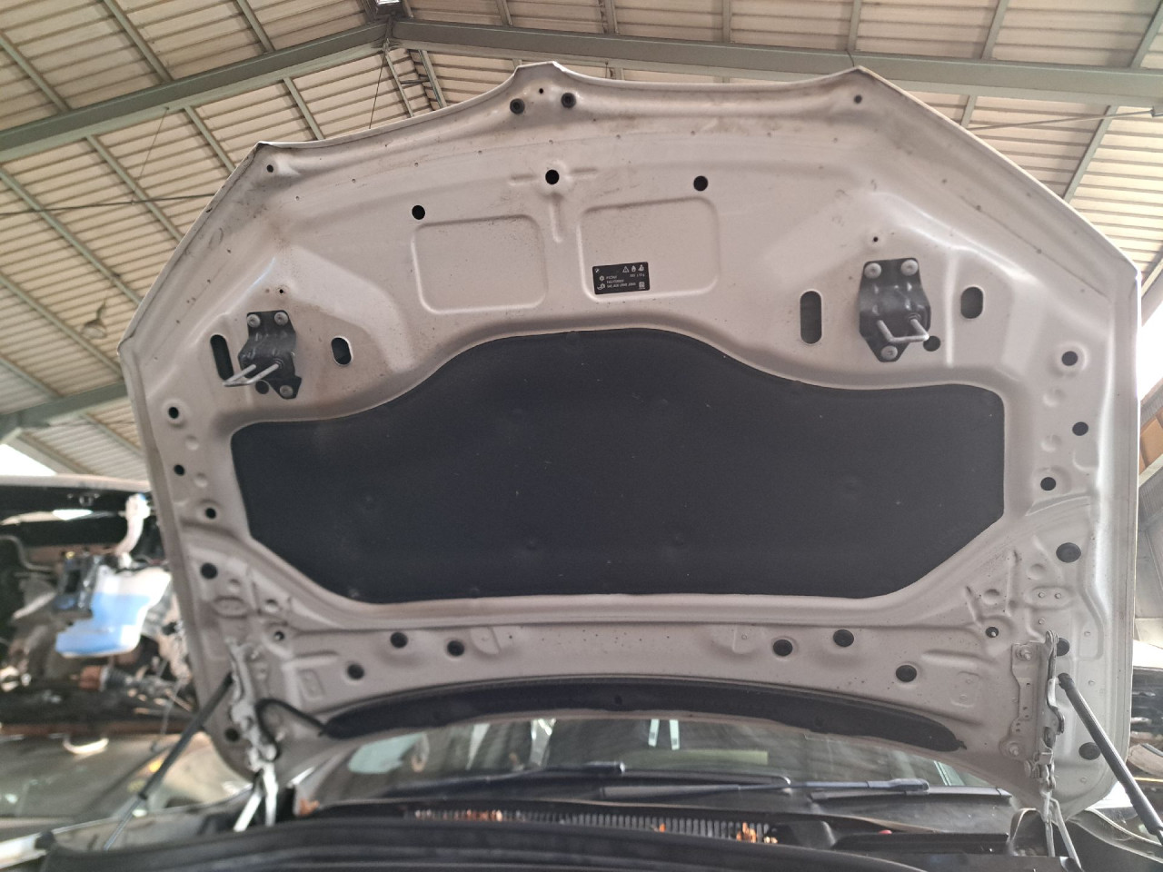 DIJELOVI HAUBA BMW X1 (F48) > 15-19