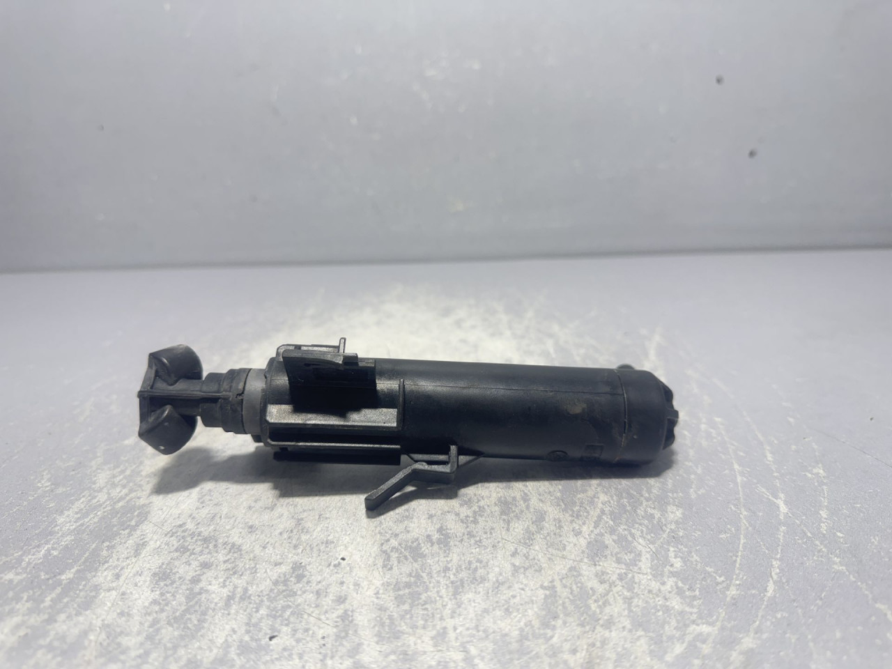 PRSKALICA ZA FAROVE AUDI A4 (B8) > 12-15 8K0955101D