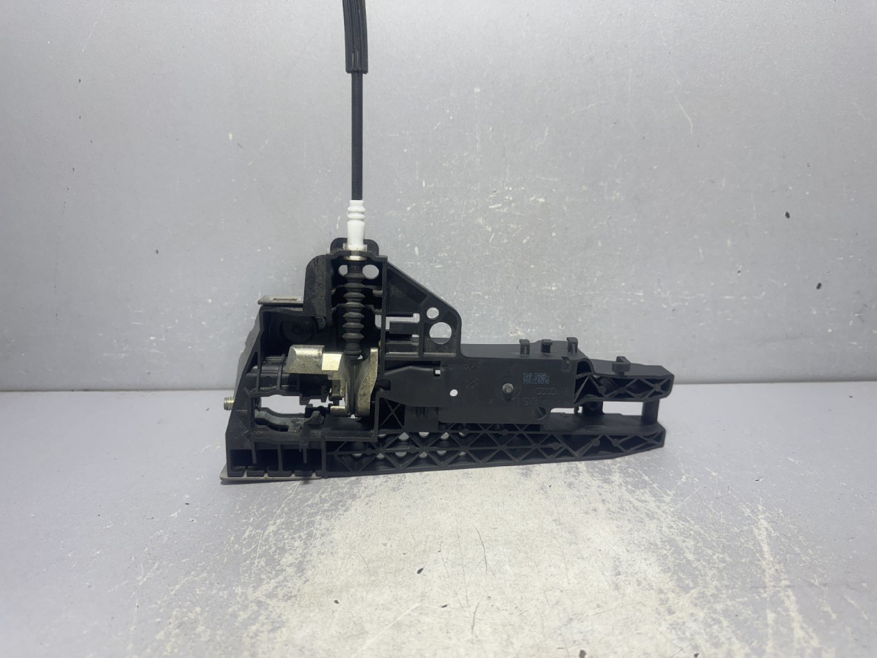 DIJELOVI RUCKA VRATA AUDI Q3 > 11-15 8U2837886