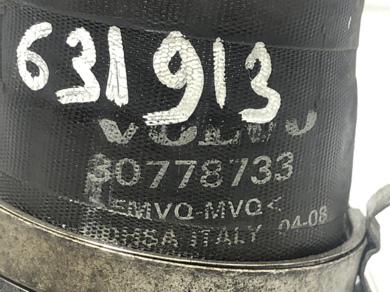 DIJELOVI CRIJEVO INTERKULERA VOLVO XC70 > 07-13 30778733