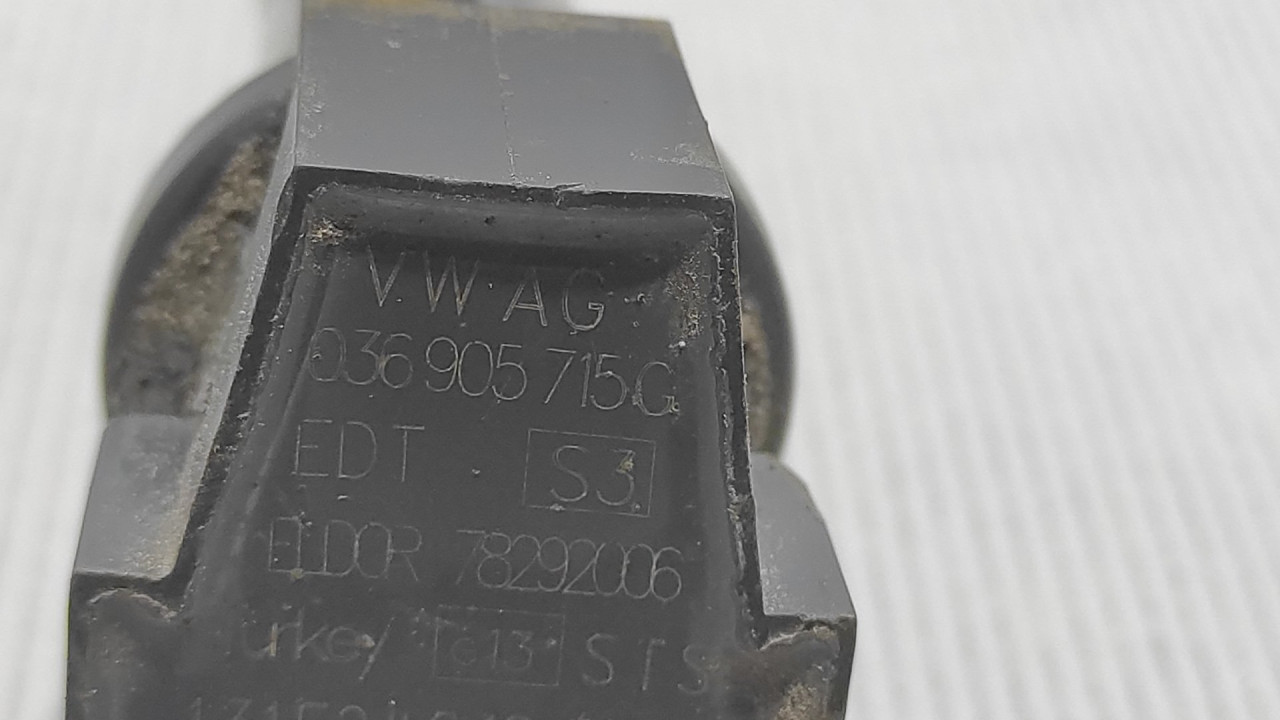 DIJELOVI BOMBINA VW PASSAT B7 > 10-14 036905715G