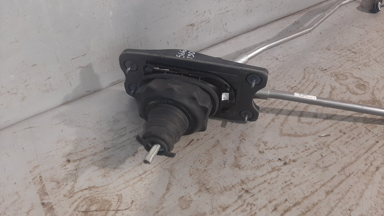 DIJELOVI SALTEBLA AUDI A4 (B8) > 12-15 8K0711271E