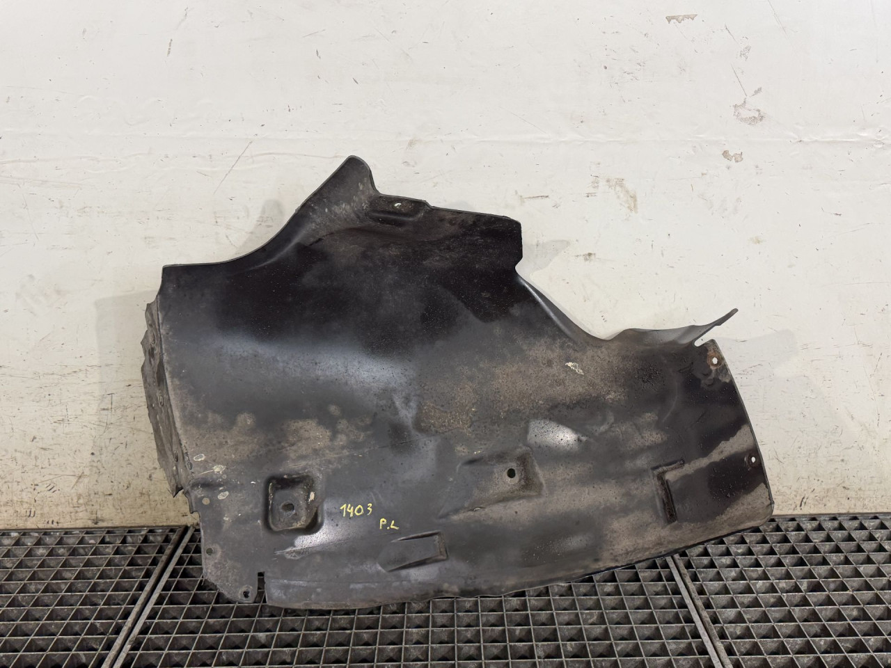 UNUTRASNJI BLATOBRAN MERCEDES ML (W164) > 08-11 A1648840922