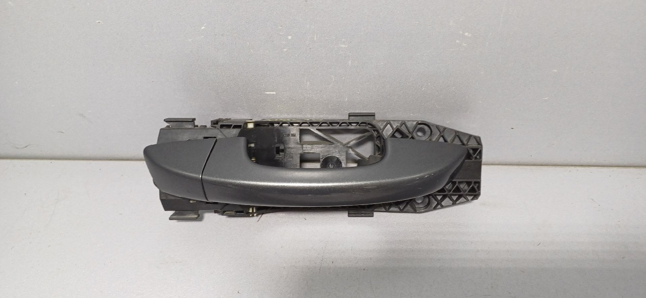 DIJELOVI RUCKA VRATA VW SHARAN > 10- 5L0837885C