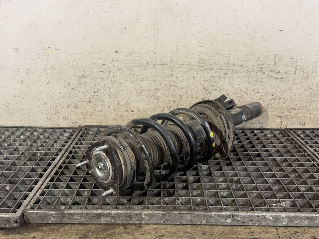 DIJELOVI AMORTIZER FORD TRANSIT > 14- ATBFAF4887 2193290
