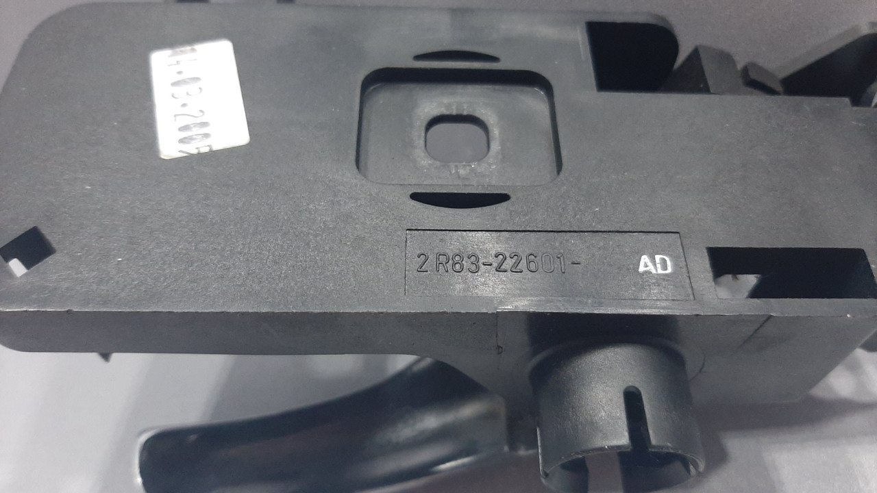 UNUTRASNJA RUCKA VRATA JAGUAR X-TYPE > 01-09 2R8322601