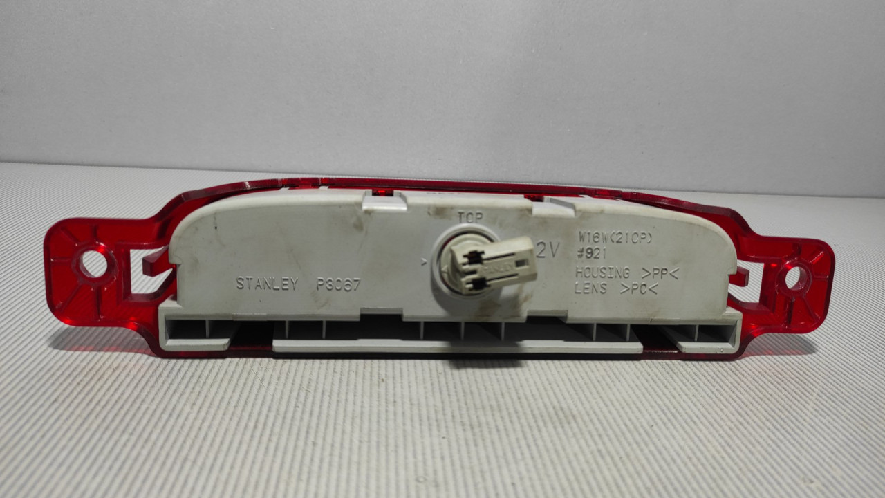 DIJELOVI TRECE STOP SVJETLO MAZDA 3 > 03-07 P3067