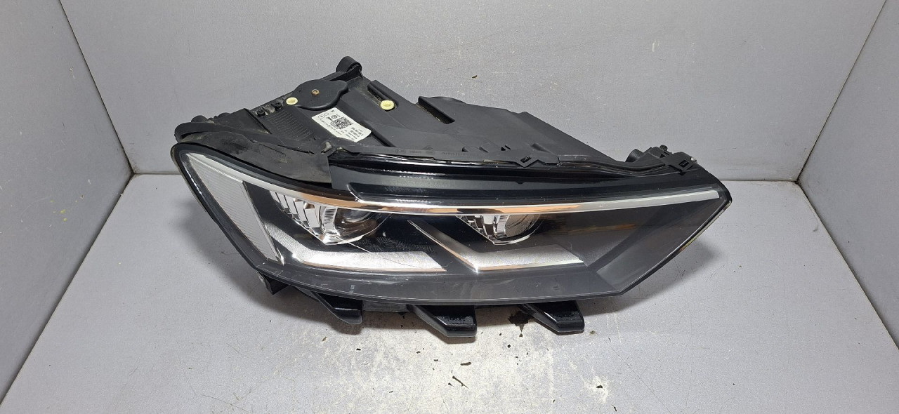 DIJELOVI FAR VW T-CROSS > 18- 2GM941005A