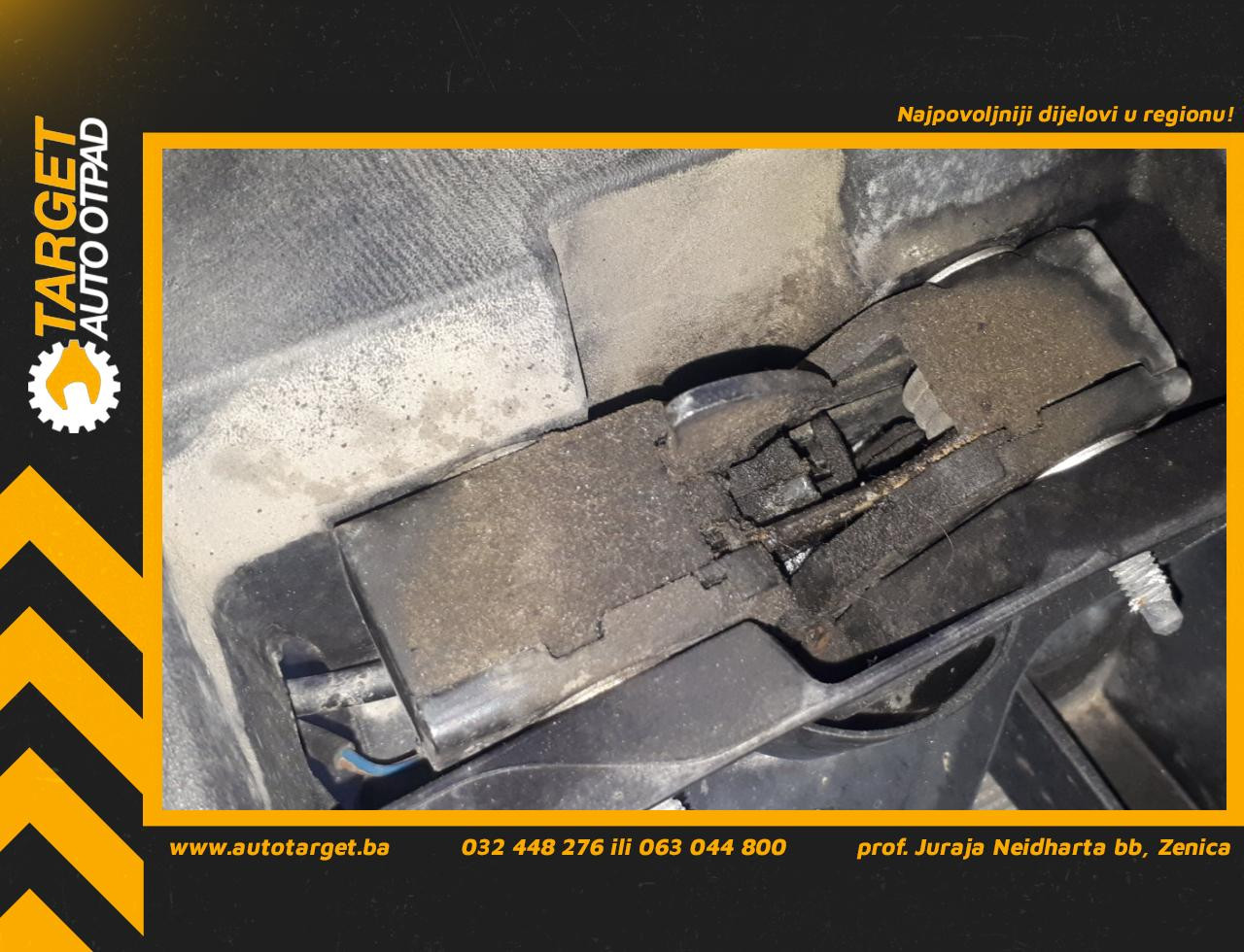 DIJELOVI BRAVA HAUBE VW CADDY > 10-15
