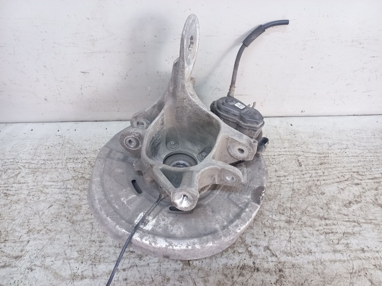 GLAVCINA BMW SERIJA 5 (F10/F11) > 13-16 6796099