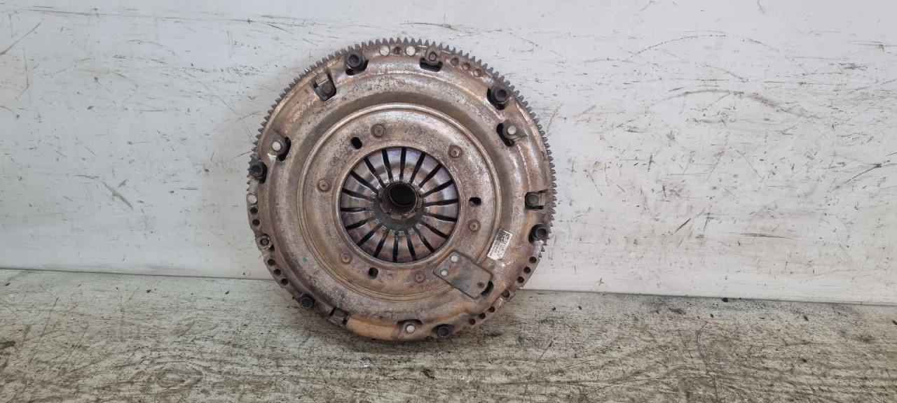 DIJELOVI ZAMAJAC VW CRAFTER > 17- 04L105266P