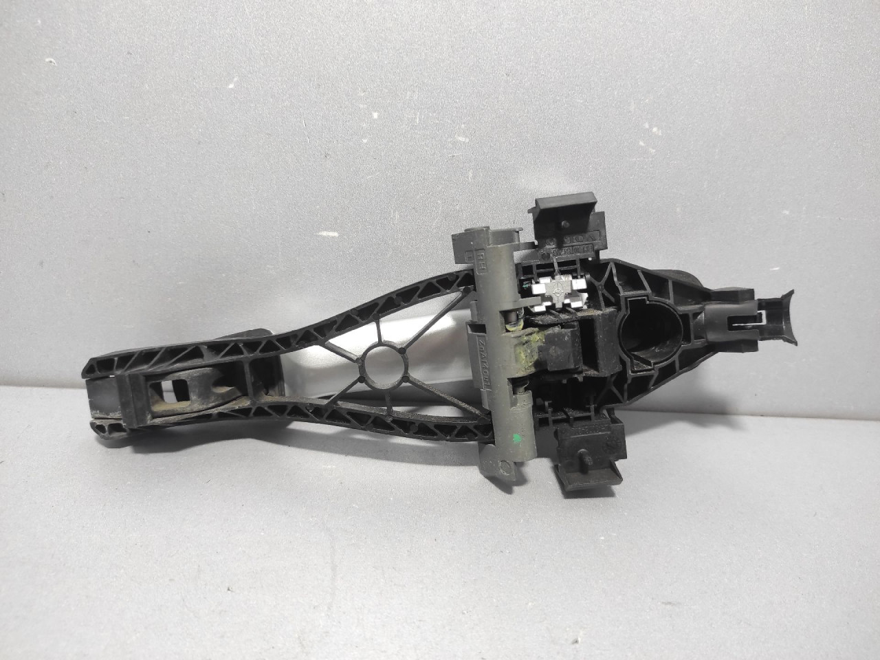 DIJELOVI RUCKA VRATA VOLVO V70 > 14-16 30784203