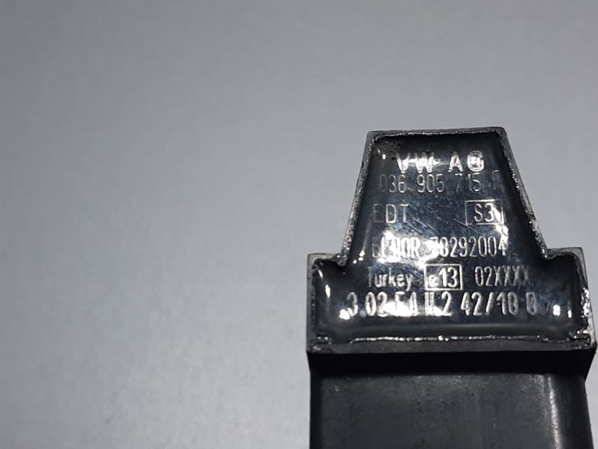 DIJELOVI BOMBINA VW PASSAT B6 > 05-10 036905715F