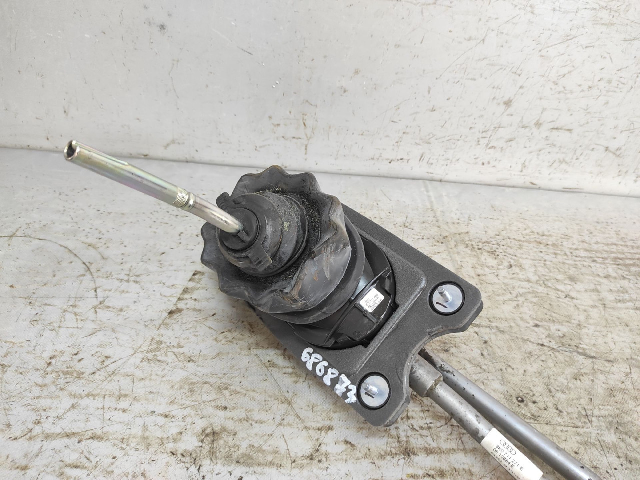DIJELOVI SALTEBLA AUDI A4 (B8) > 12-15 8K0711025R