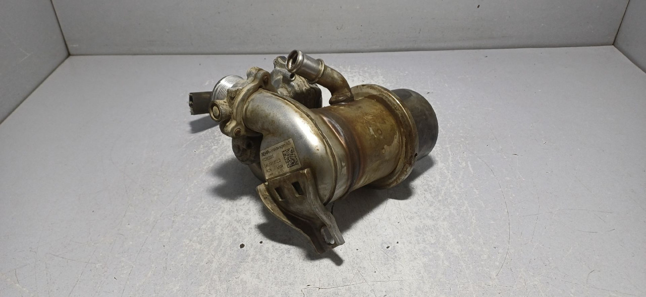 HLADNJAK EGR VENTILA VW GOLF 7 > 12-16 04L131512D