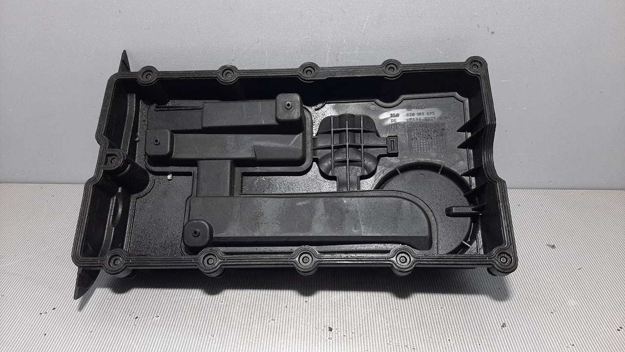 DIJELOVI DEKLO VW GOLF 5 > 03-08 03G103475