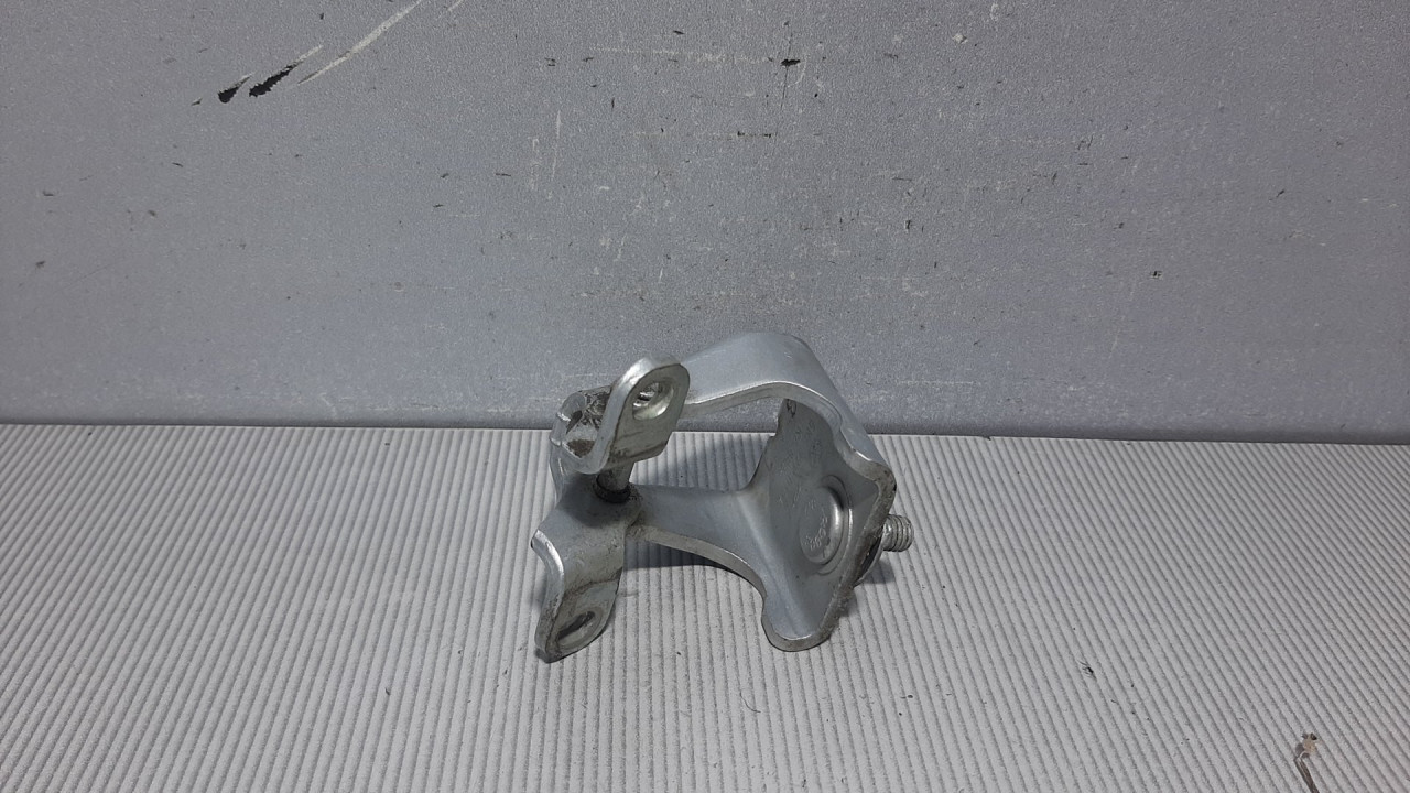 BAGLAMA GEPEKA VW GOLF 6 > 08-12 5K6827301A