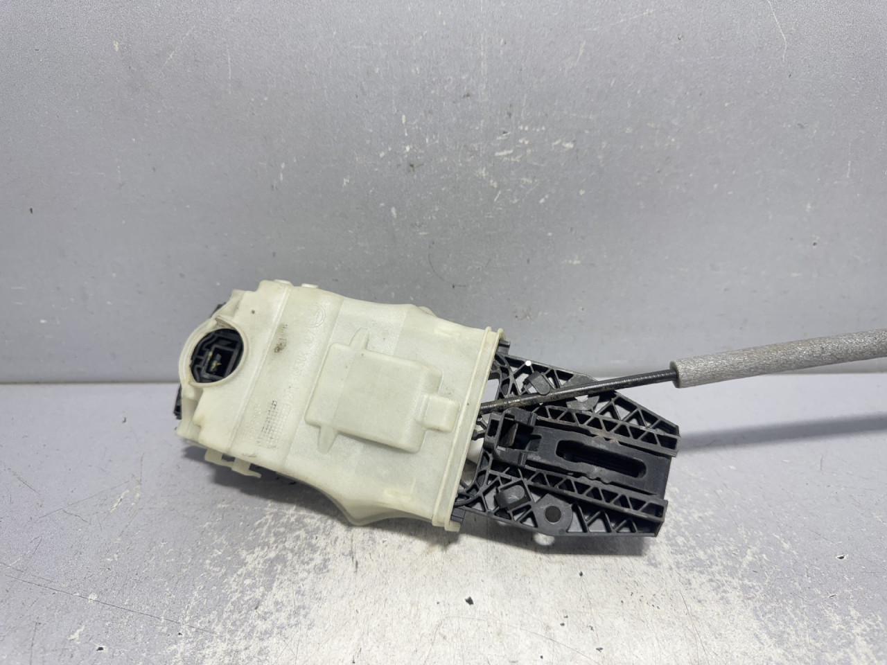 RUCKA VRATA SKODA OCTAVIA > 13-16 5L0837885C